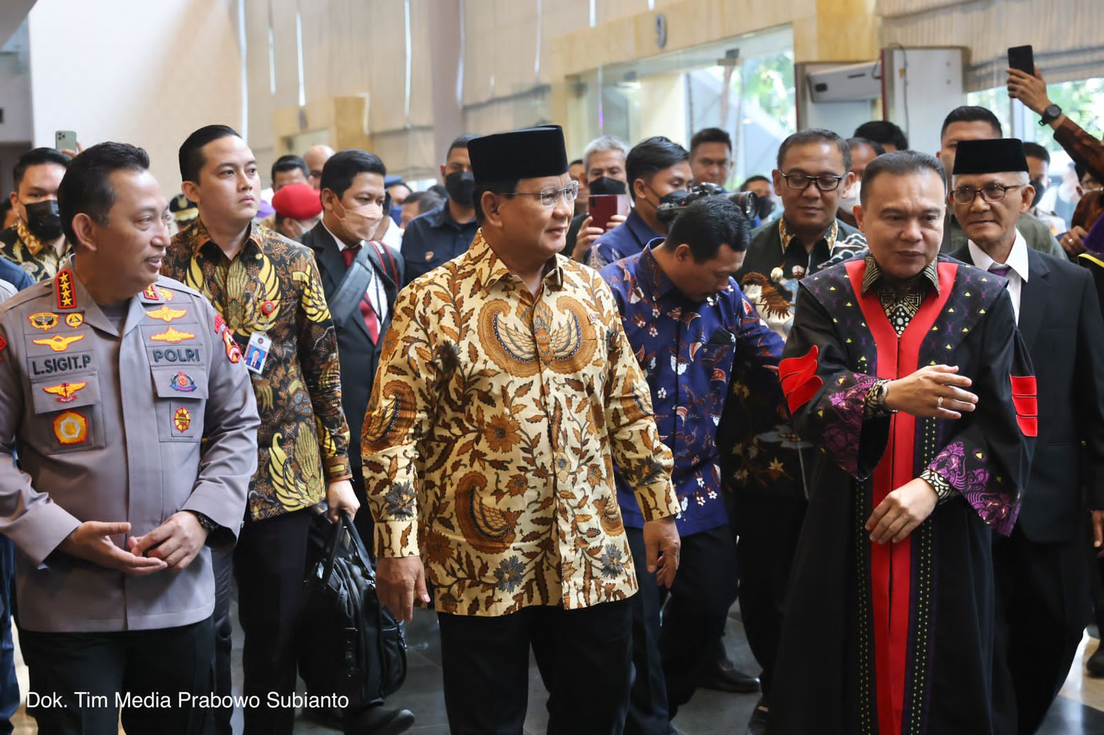 Ketua Umum Gerindra Prabowo Subianto menghadiri acara pengukuhan gelar Guru Besar Prof. Dr. Sufmi Dasco Ahmad, SH., MH.